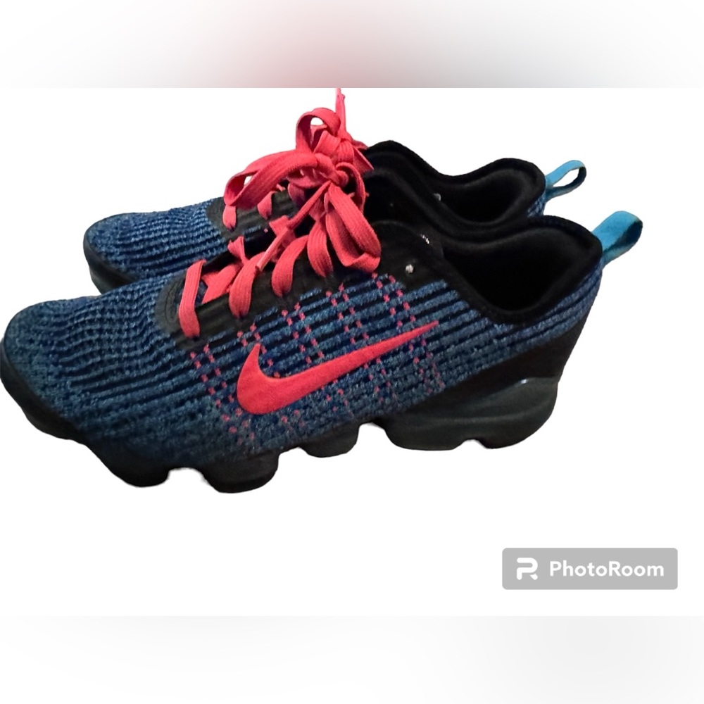 Nike flyknit vapor max